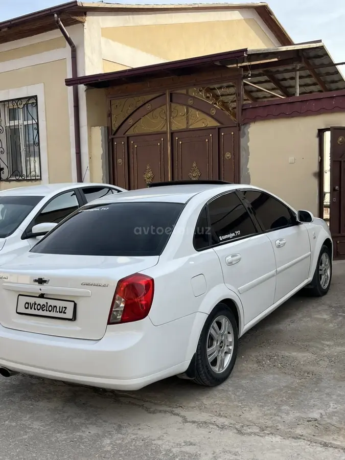 Chevrolet Lacetti,  3 позиция