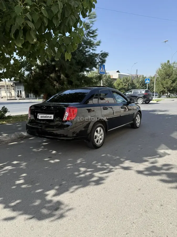Chevrolet Gentra,  3 позиция