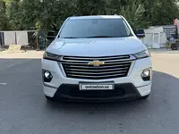 Белый Chevrolet Traverse 2022 года, КПП Автомат, в Ташкент за 36 900 y.e. id7393091