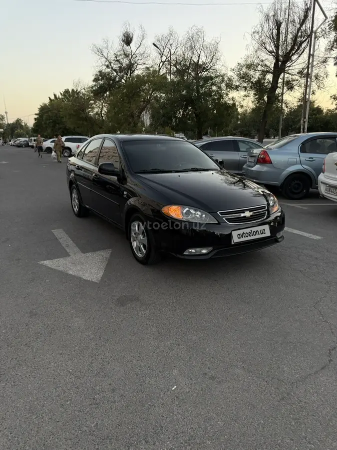Chevrolet Gentra,  3 позиция