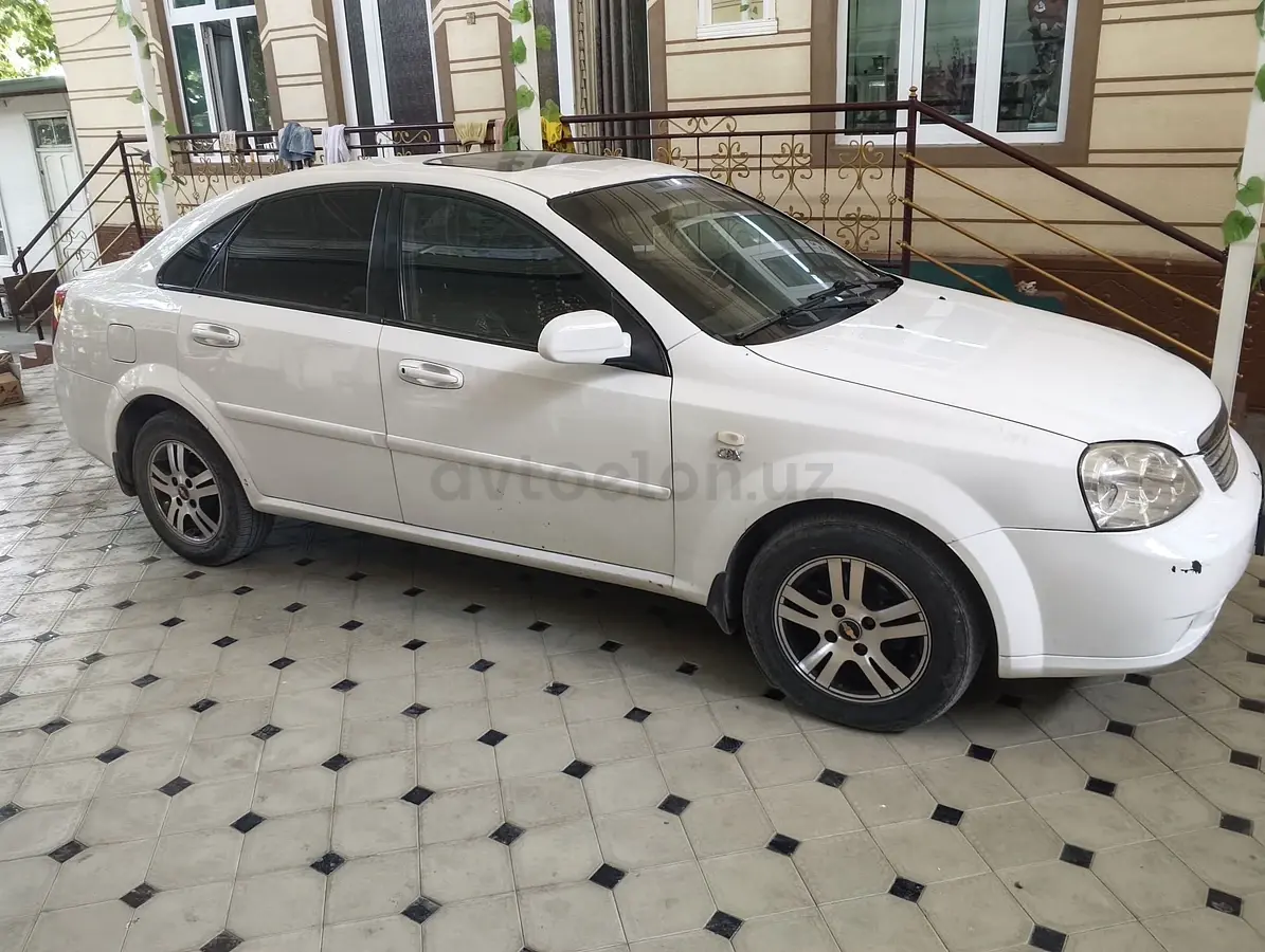 Chevrolet Lacetti,  3 позиция