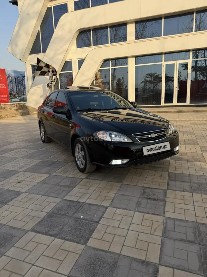 Chevrolet Gentra,  3 позиция