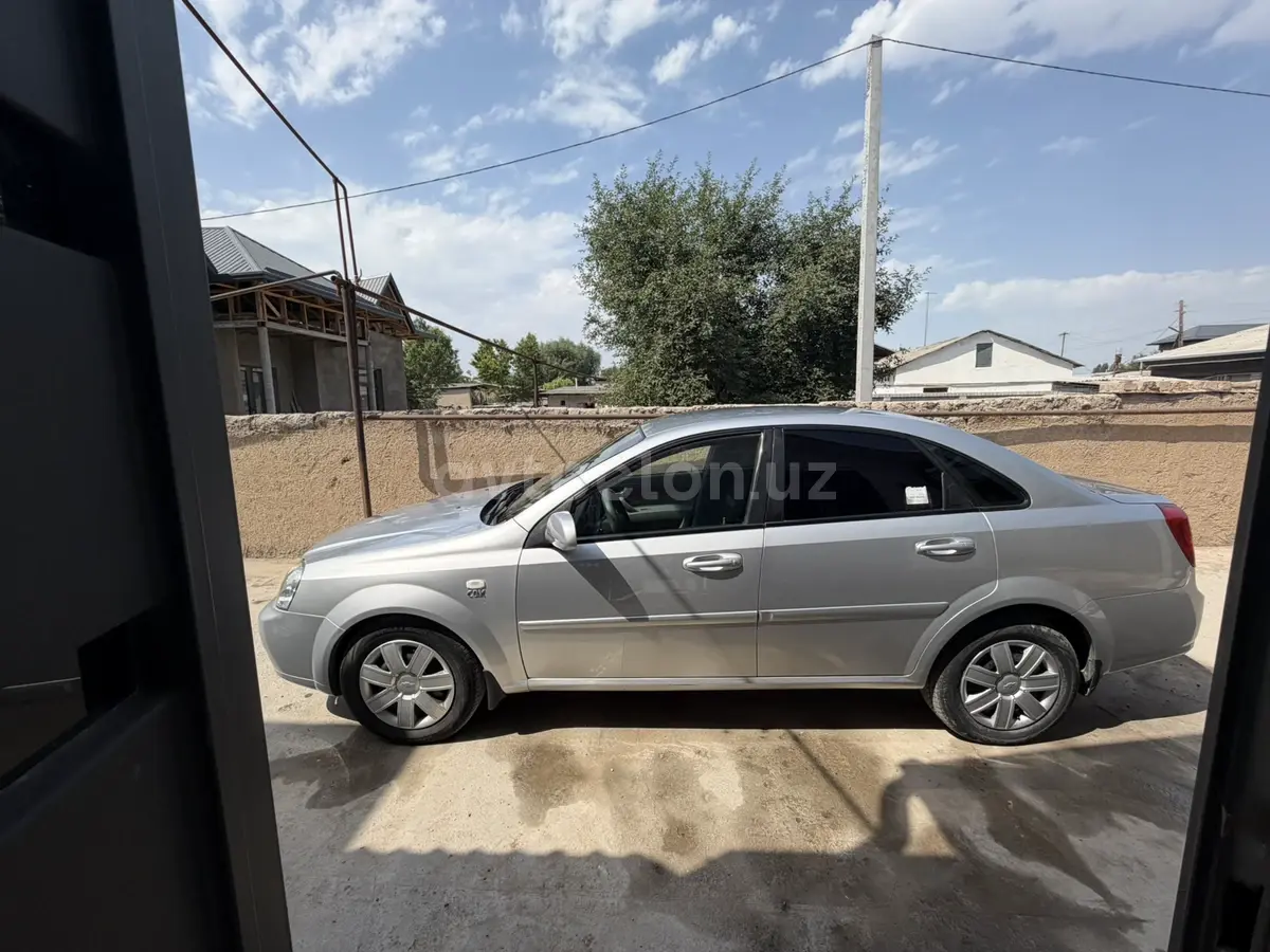 Chevrolet Lacetti,  1 позиция