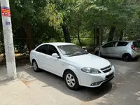 Белый Chevrolet Gentra, 1 позиция Газ-бензин 2018 года, КПП Механика, в Ташкент за 8 200 y.e. id6511950