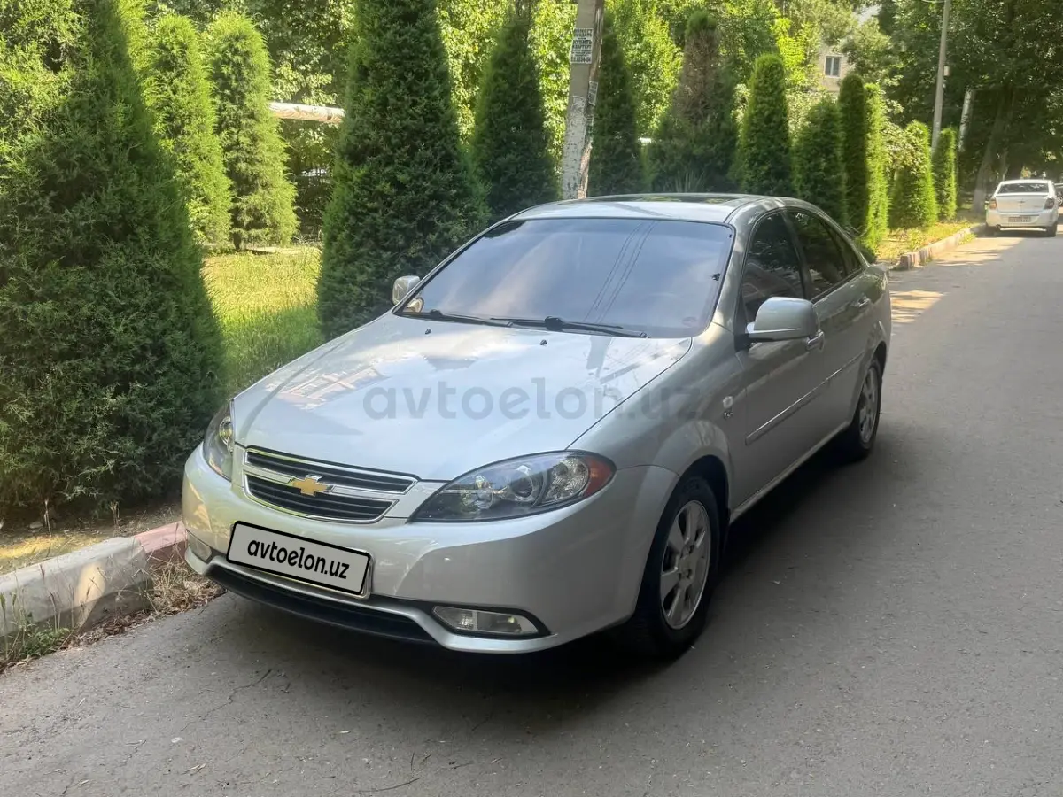 Chevrolet Gentra,  3 позиция