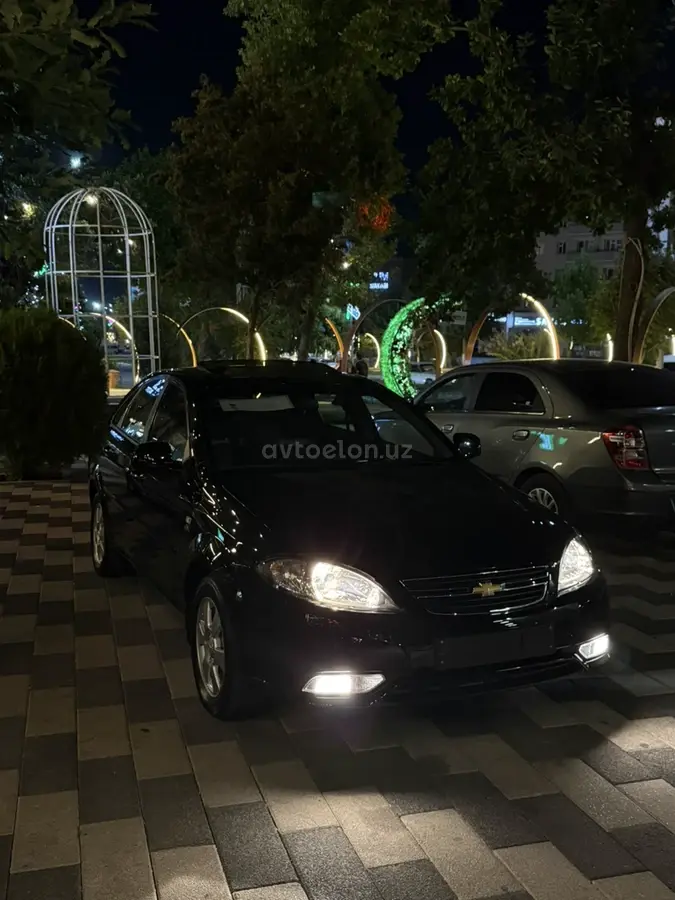 Chevrolet Gentra,  3 позиция