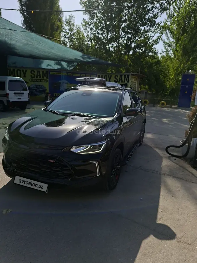 Chevrolet Tracker 2