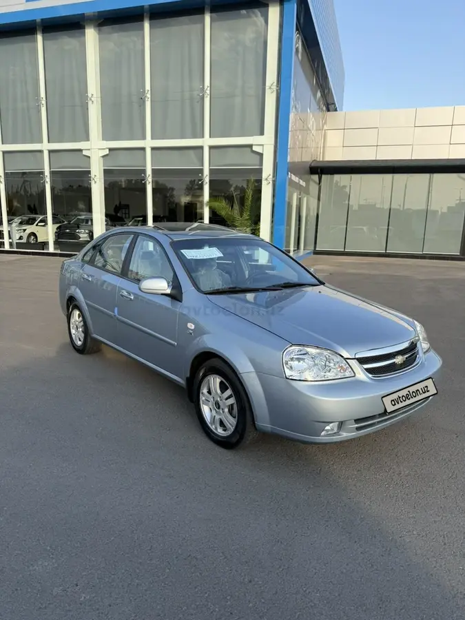 Chevrolet Lacetti,  3 позиция