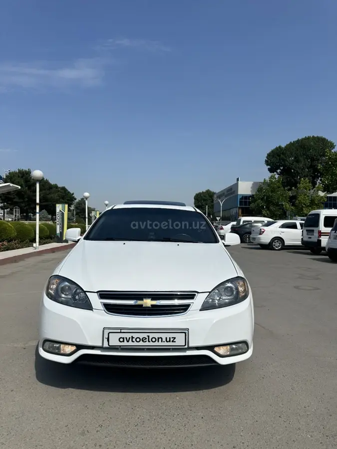 Chevrolet Gentra,  3 позиция