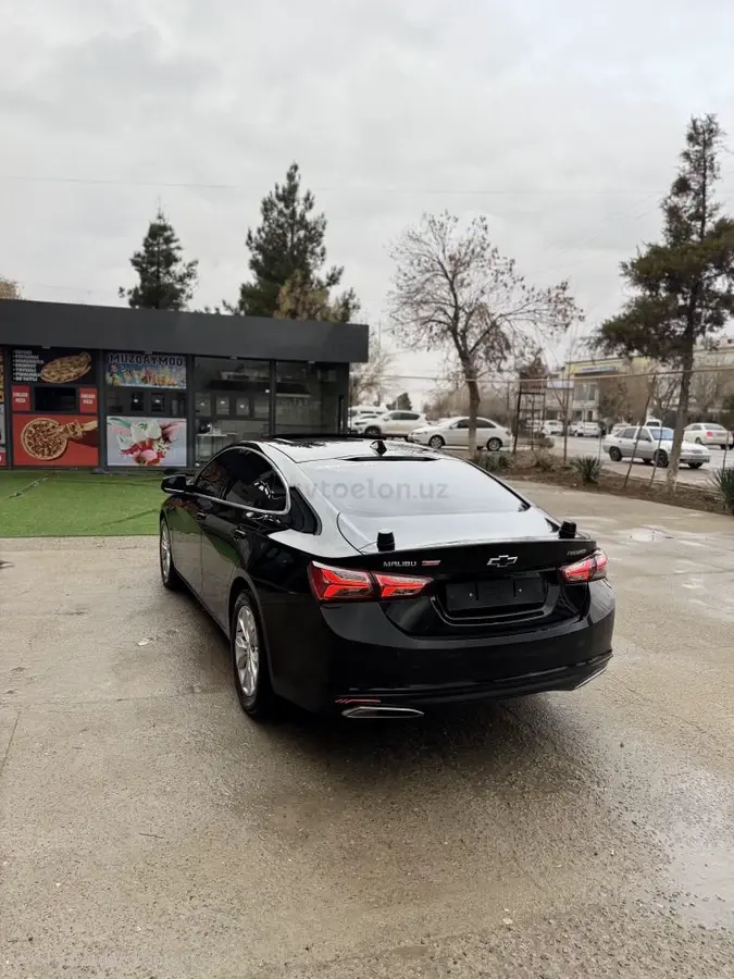 Chevrolet Malibu 2