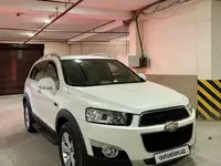 Молочный цвет Chevrolet Captiva, 2 позиция 2011 года, КПП Автомат, в Ташкент за 10 000 y.e. id7287925