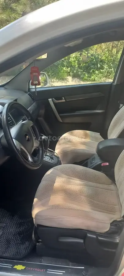 Chevrolet Captiva,  3 позиция