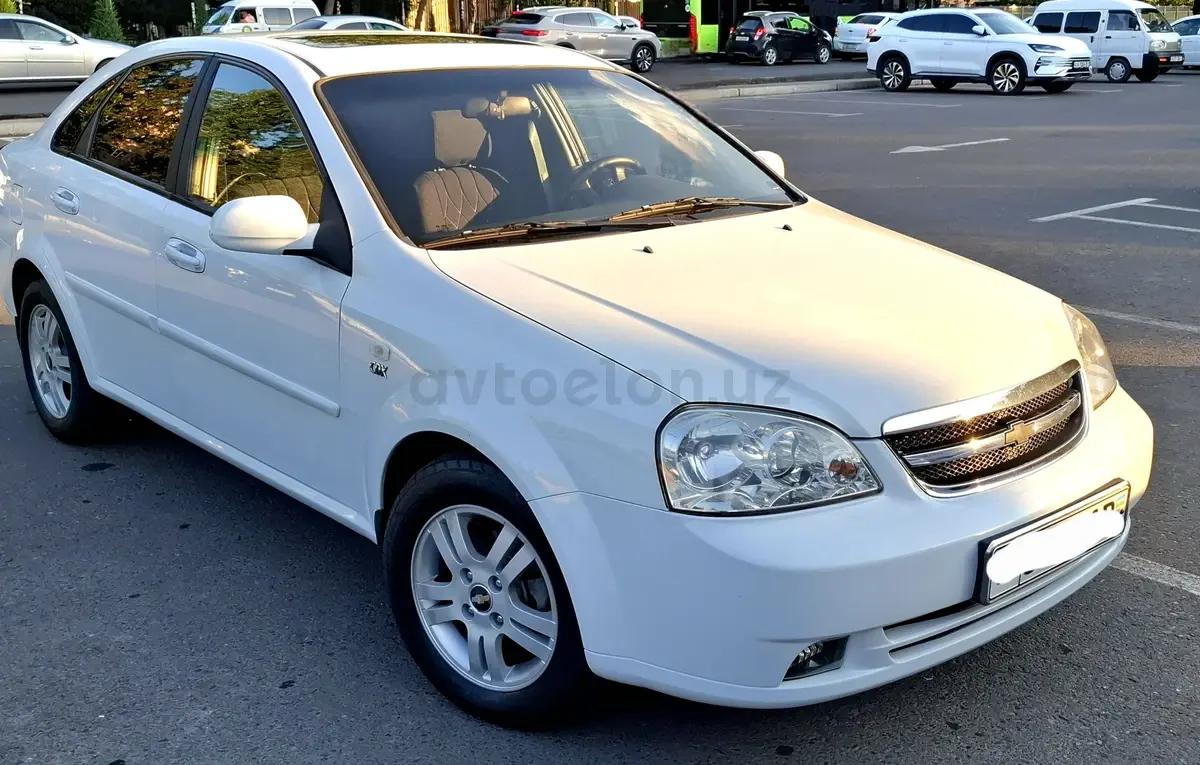 Chevrolet Lacetti,  3 позиция