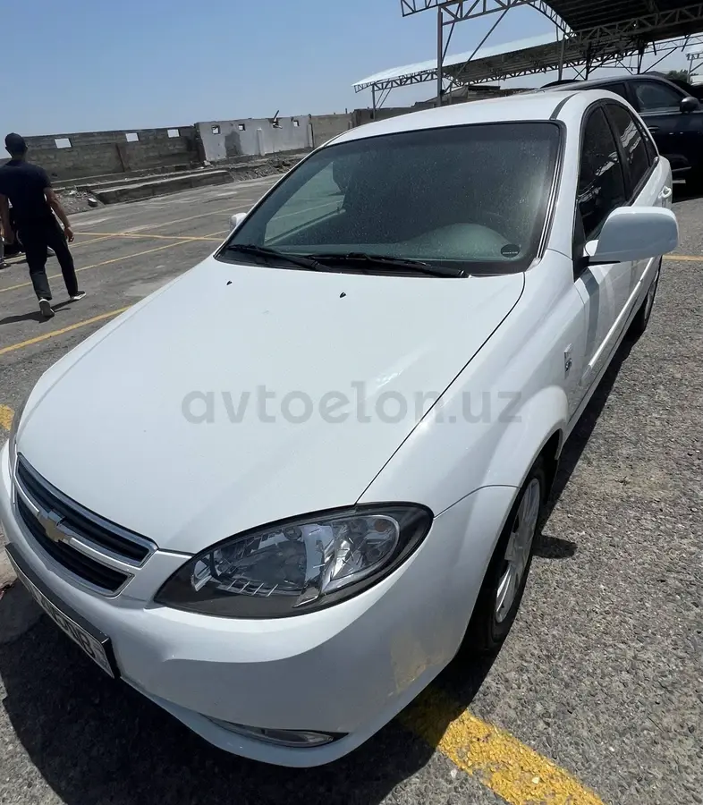 Chevrolet Gentra,  1 позиция