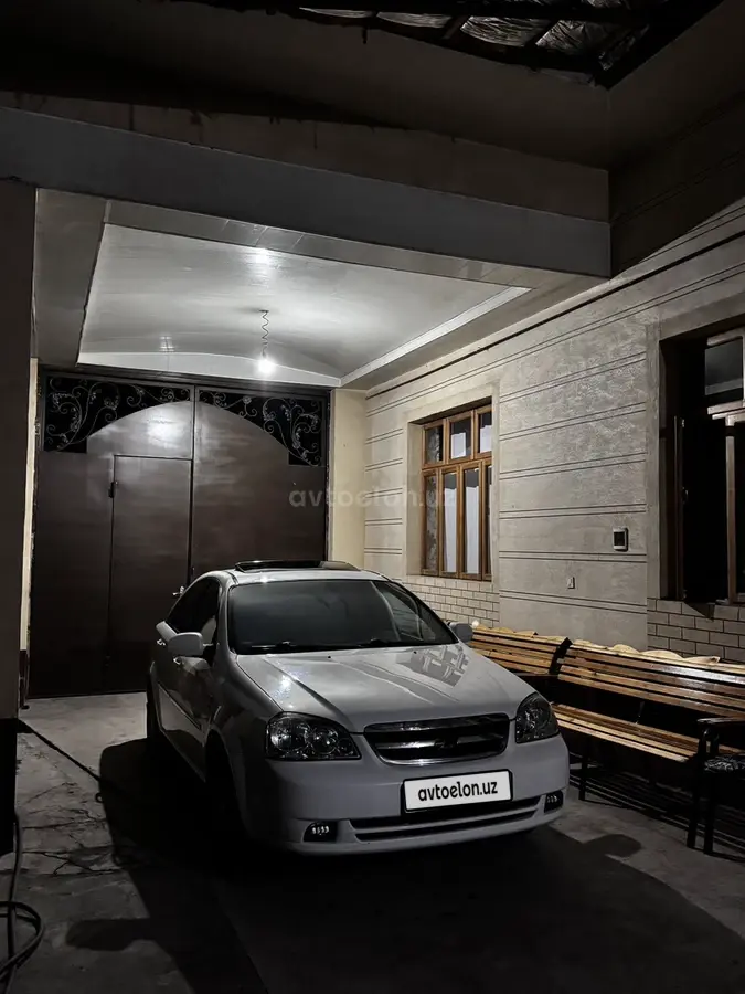 Chevrolet Lacetti,  3 позиция