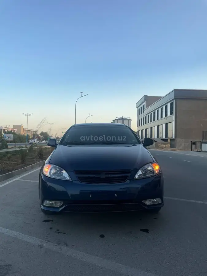 Chevrolet Gentra,  3 позиция