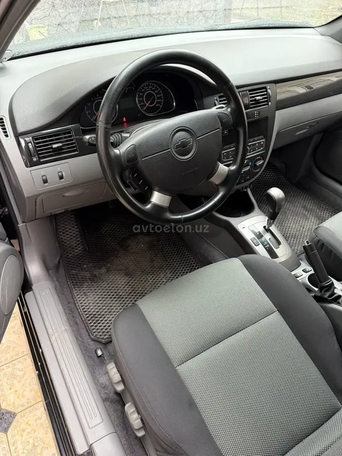 Chevrolet Gentra,  3 позиция