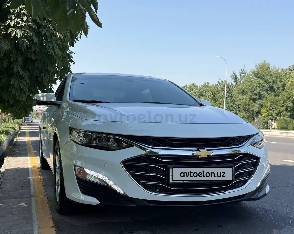 Chevrolet Malibu 2