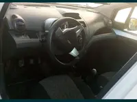 Белый Chevrolet Spark, 4 позиция 2013 года, КПП Механика, в Термез за ~3 751 y.e. id7026946