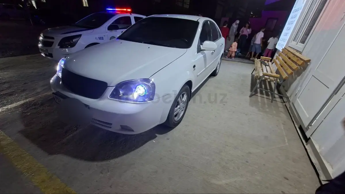 Chevrolet Gentra,  2 позиция