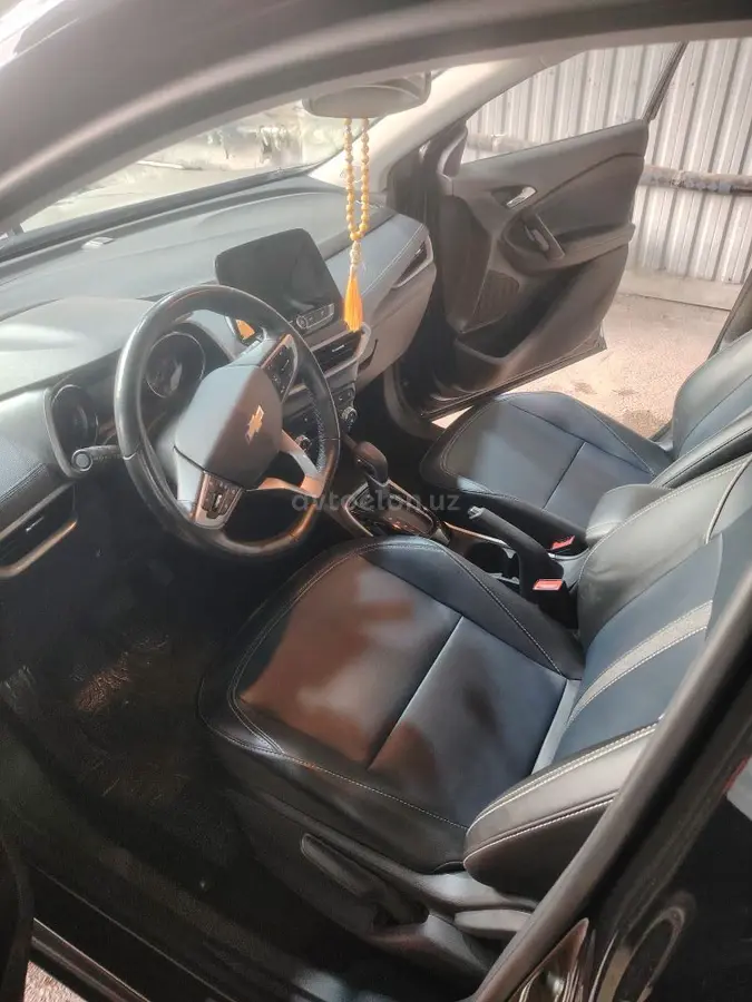 Chevrolet Tracker 2