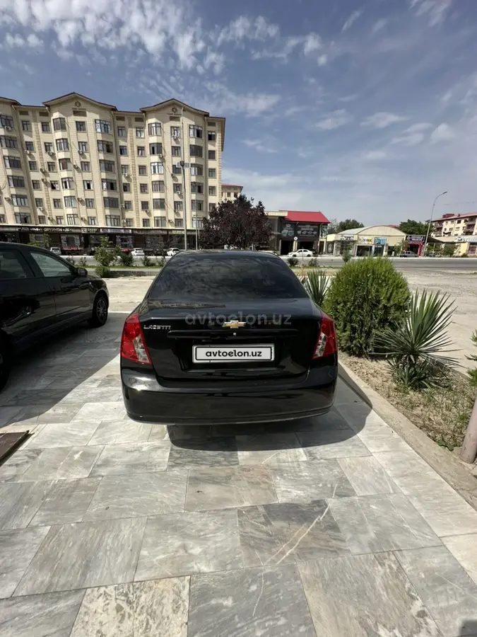 Chevrolet Gentra,  3 позиция