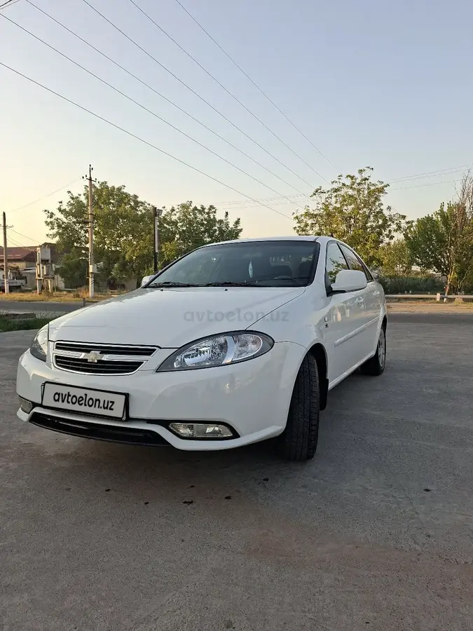 Chevrolet Gentra,  1 позиция