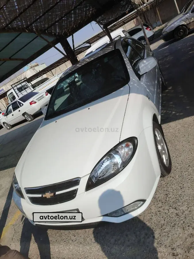 Chevrolet Gentra,  3 позиция