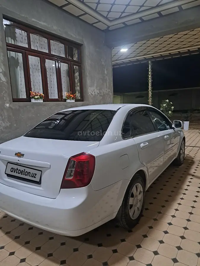 Chevrolet Gentra,  3 позиция