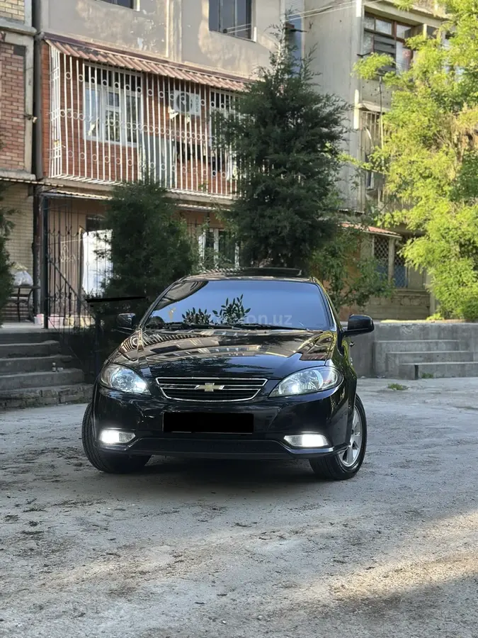 Chevrolet Gentra,  3 позиция