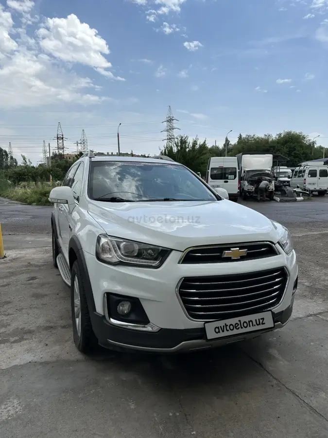 Chevrolet Captiva,  3 позиция