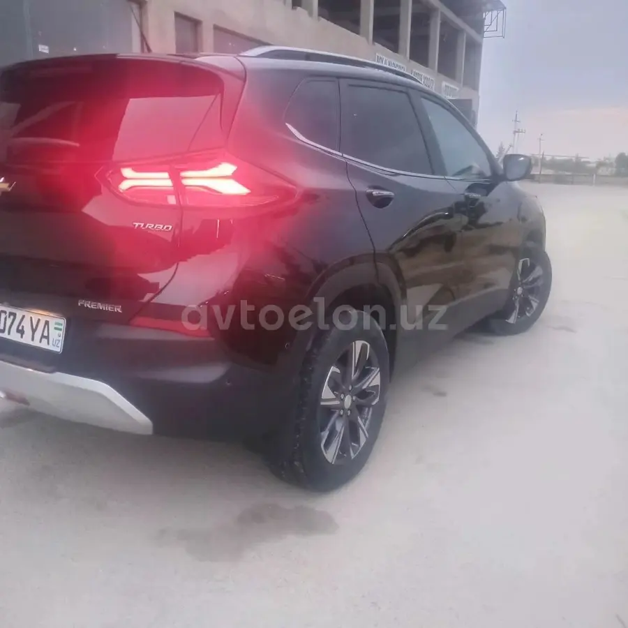 Chevrolet Tracker 2