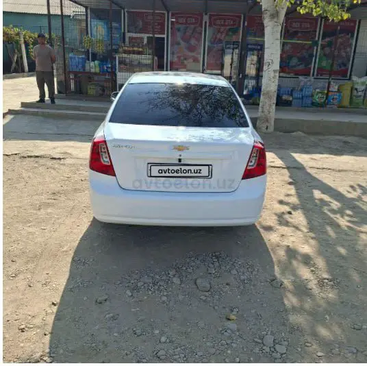Chevrolet Gentra,  3 позиция