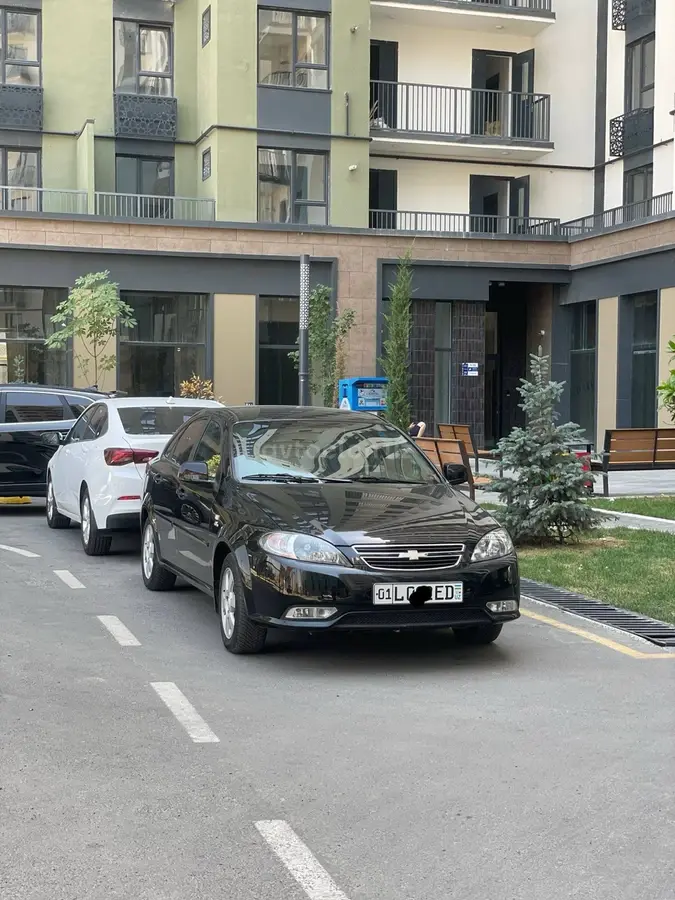 Chevrolet Gentra,  3 позиция