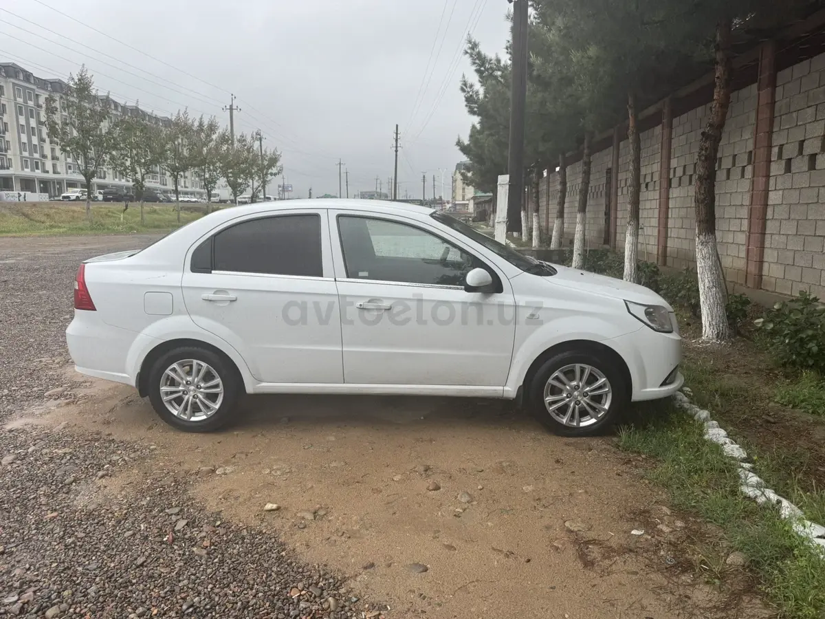 Chevrolet Nexia 3,  2 позиция