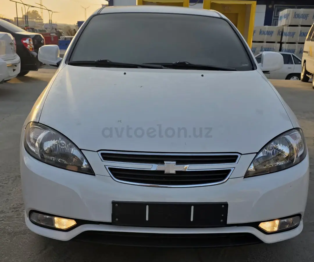 Chevrolet Gentra,  3 позиция