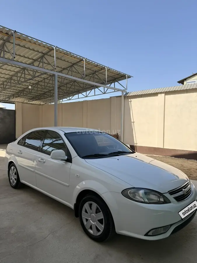 Chevrolet Gentra,  2 позиция