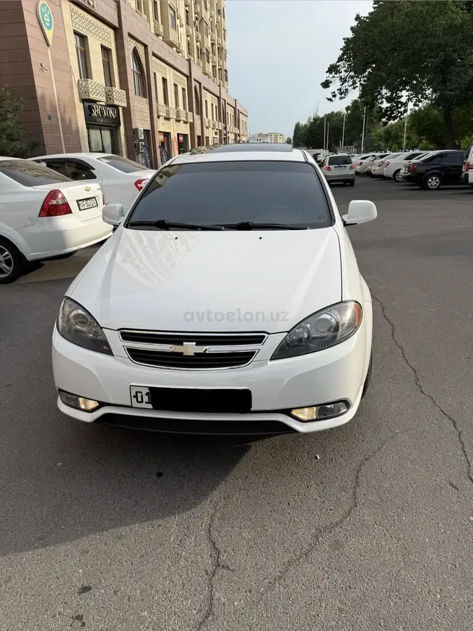 Chevrolet Gentra,  3 позиция
