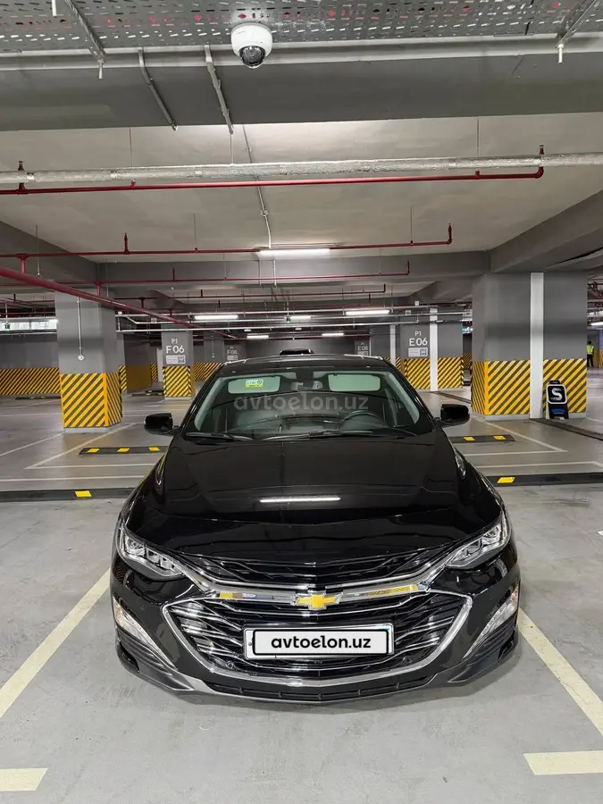 Chevrolet Malibu 2