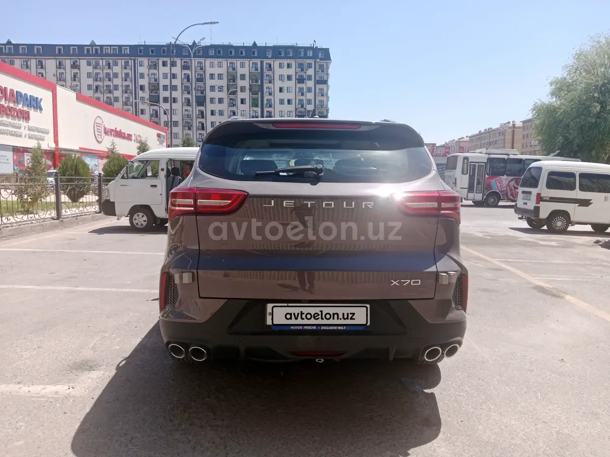 Jetour X70