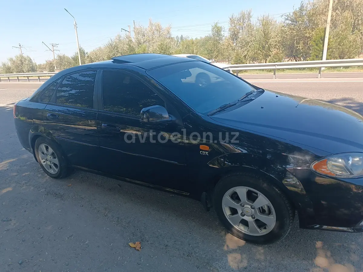 Chevrolet Gentra,  3 позиция