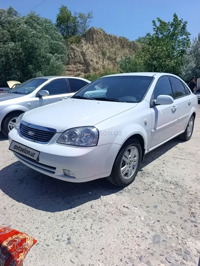 Chevrolet Lacetti,  2 позиция