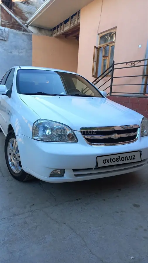 Chevrolet Lacetti,  2 позиция