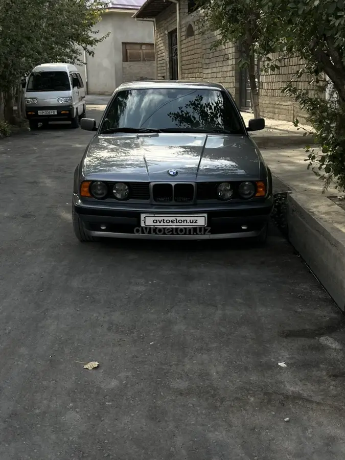 BMW 525