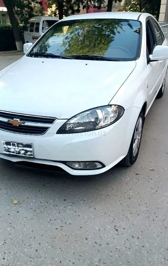 Chevrolet Gentra,  2 позиция