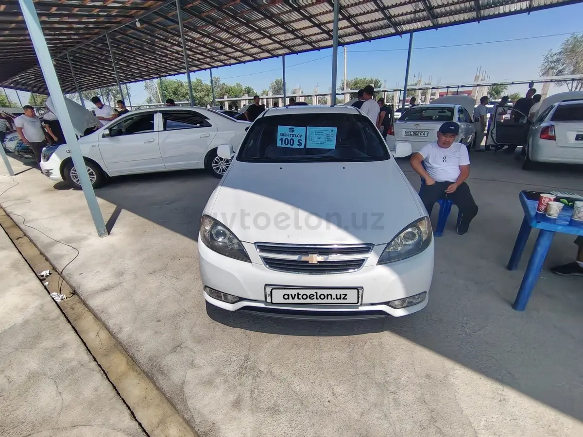 Chevrolet Gentra,  3 позиция