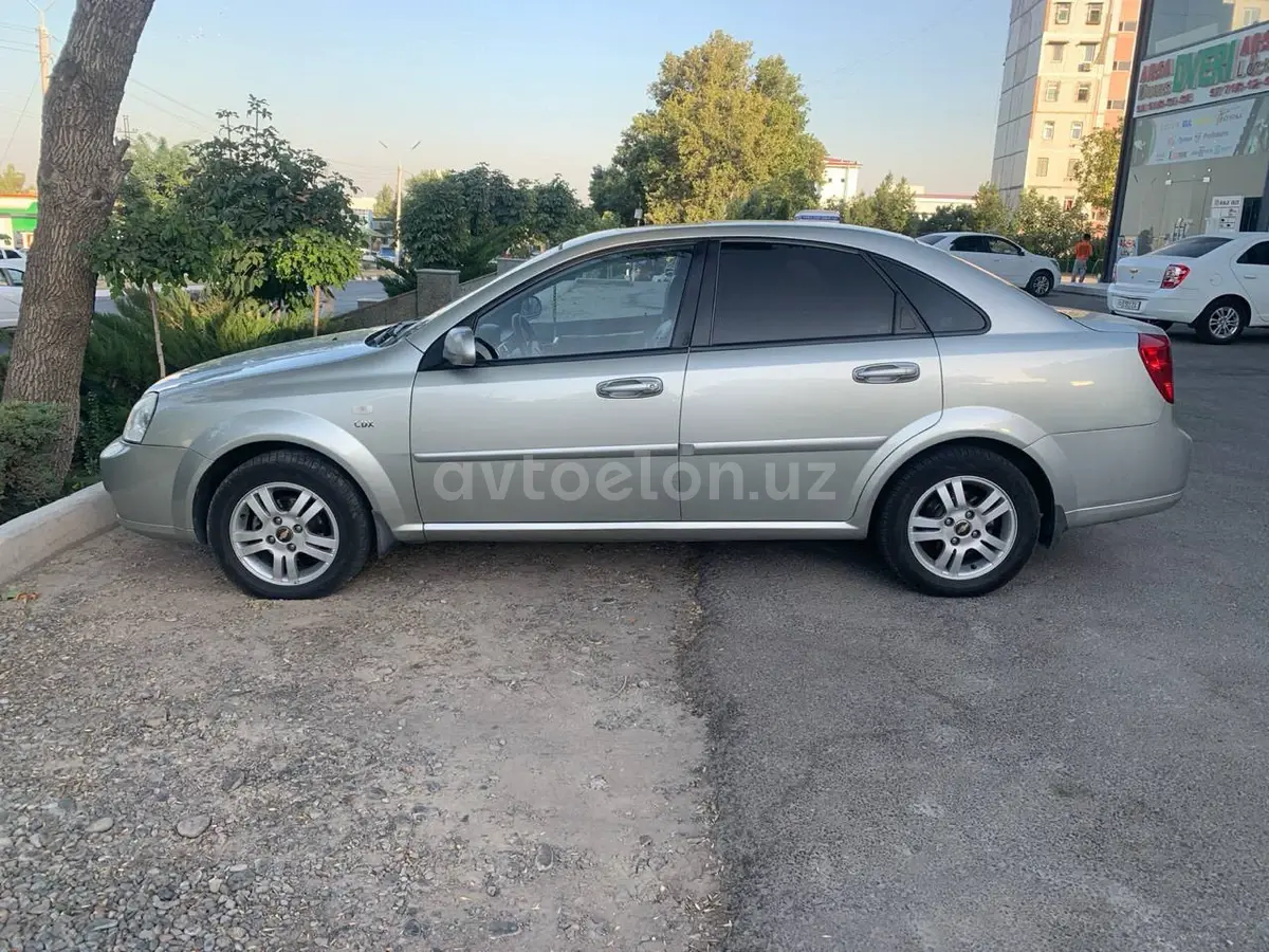 Chevrolet Lacetti,  3 позиция