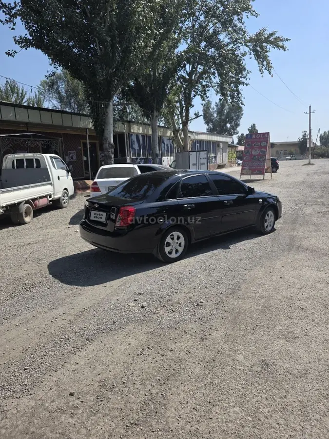 Chevrolet Gentra,  3 позиция