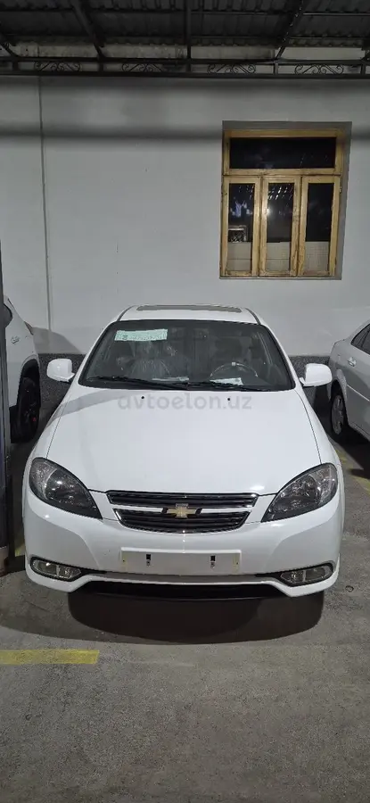 Chevrolet Gentra,  3 позиция