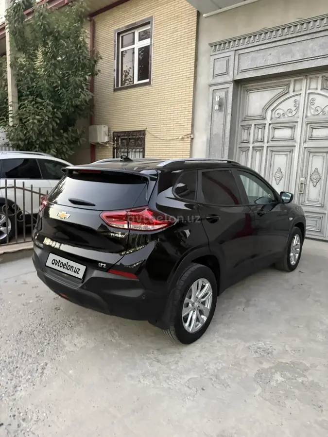 Chevrolet Tracker 2
